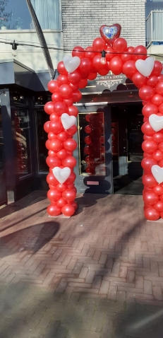 Decoratie-styling Ballonvertier Decoratie en Partyverhuur