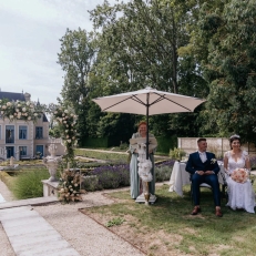 trouwambtenaar Liefs Annemiek trouwceremonies met warmte, liefde en humor